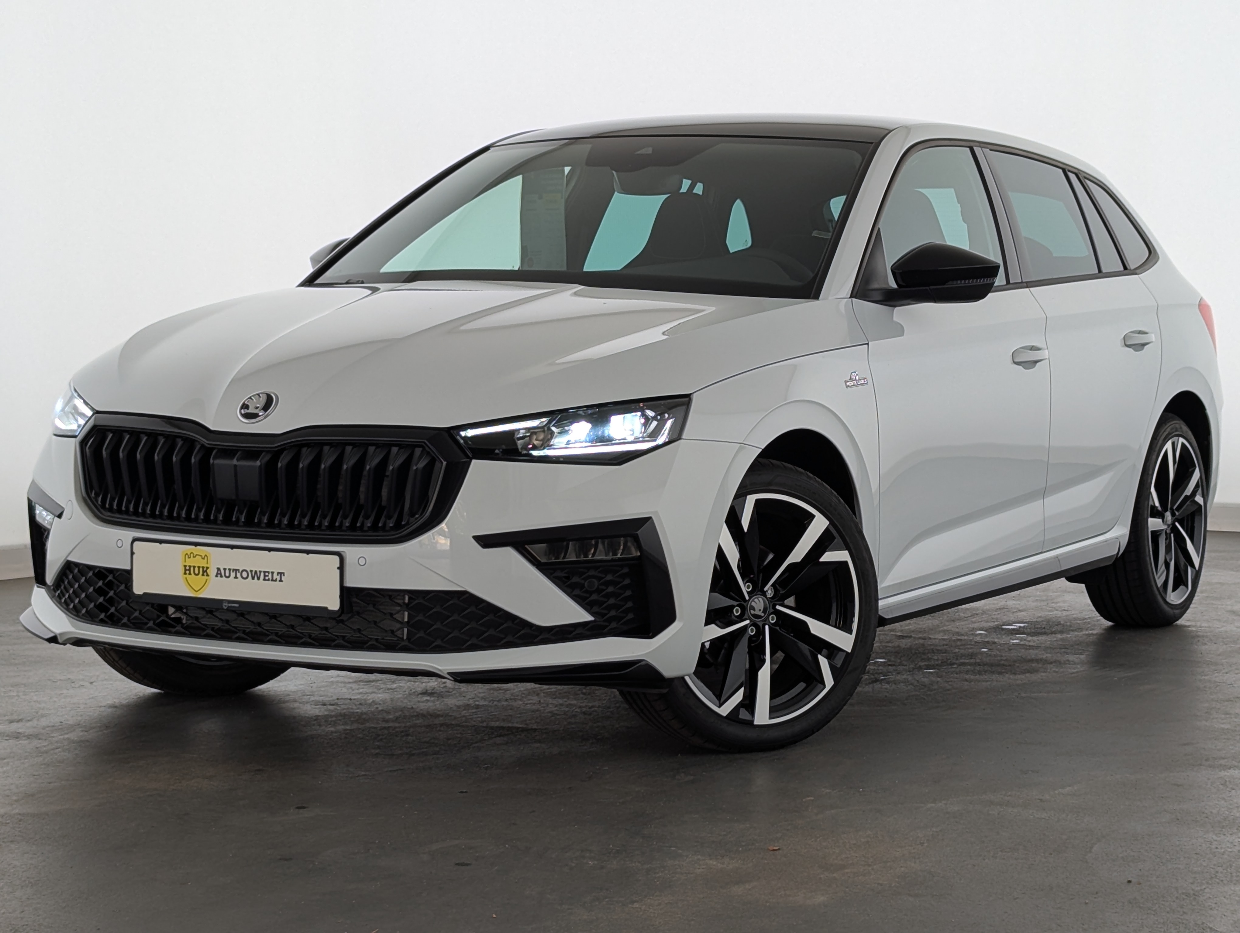 Vehicle image 0