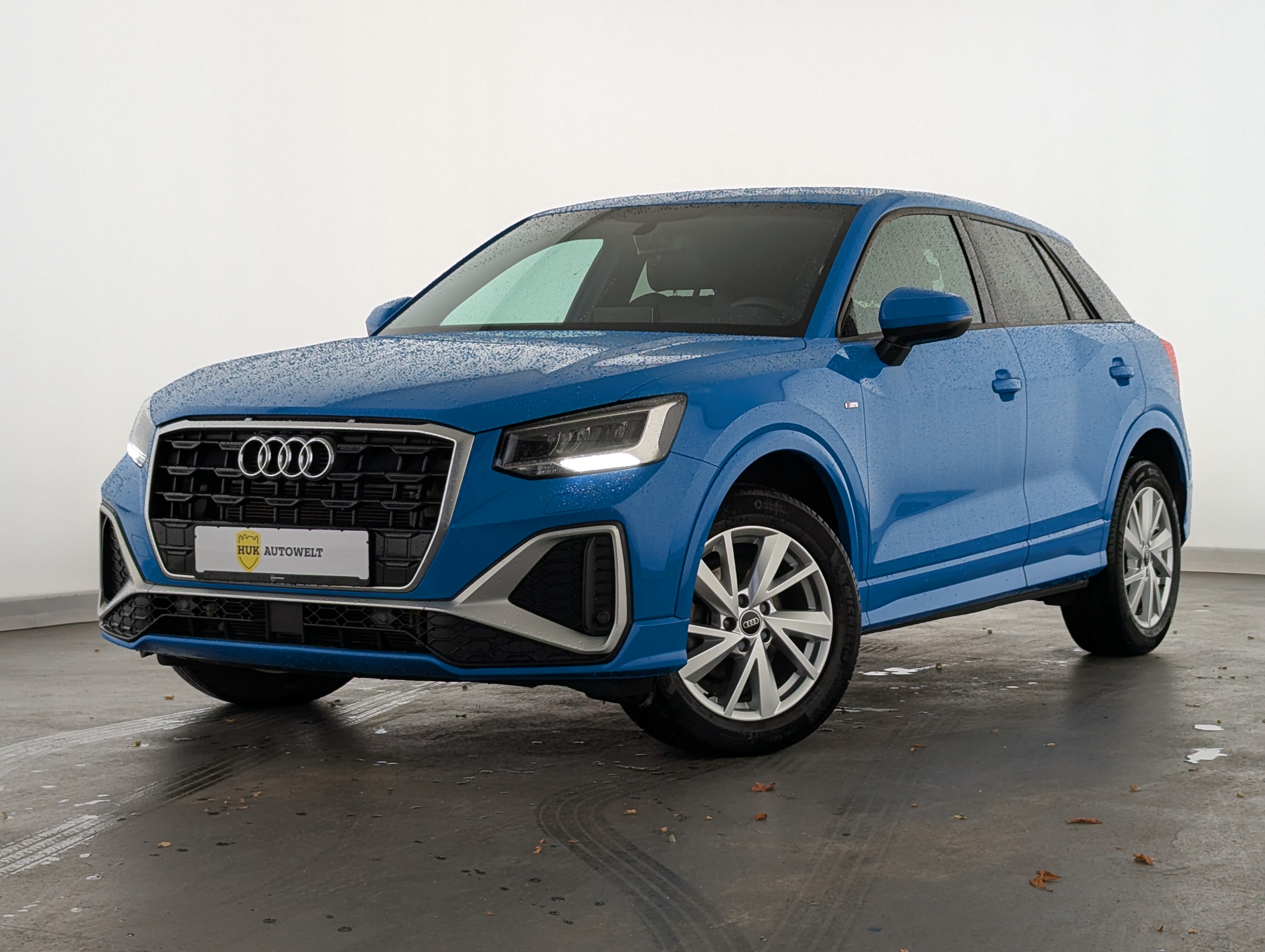 Vehicle image 0