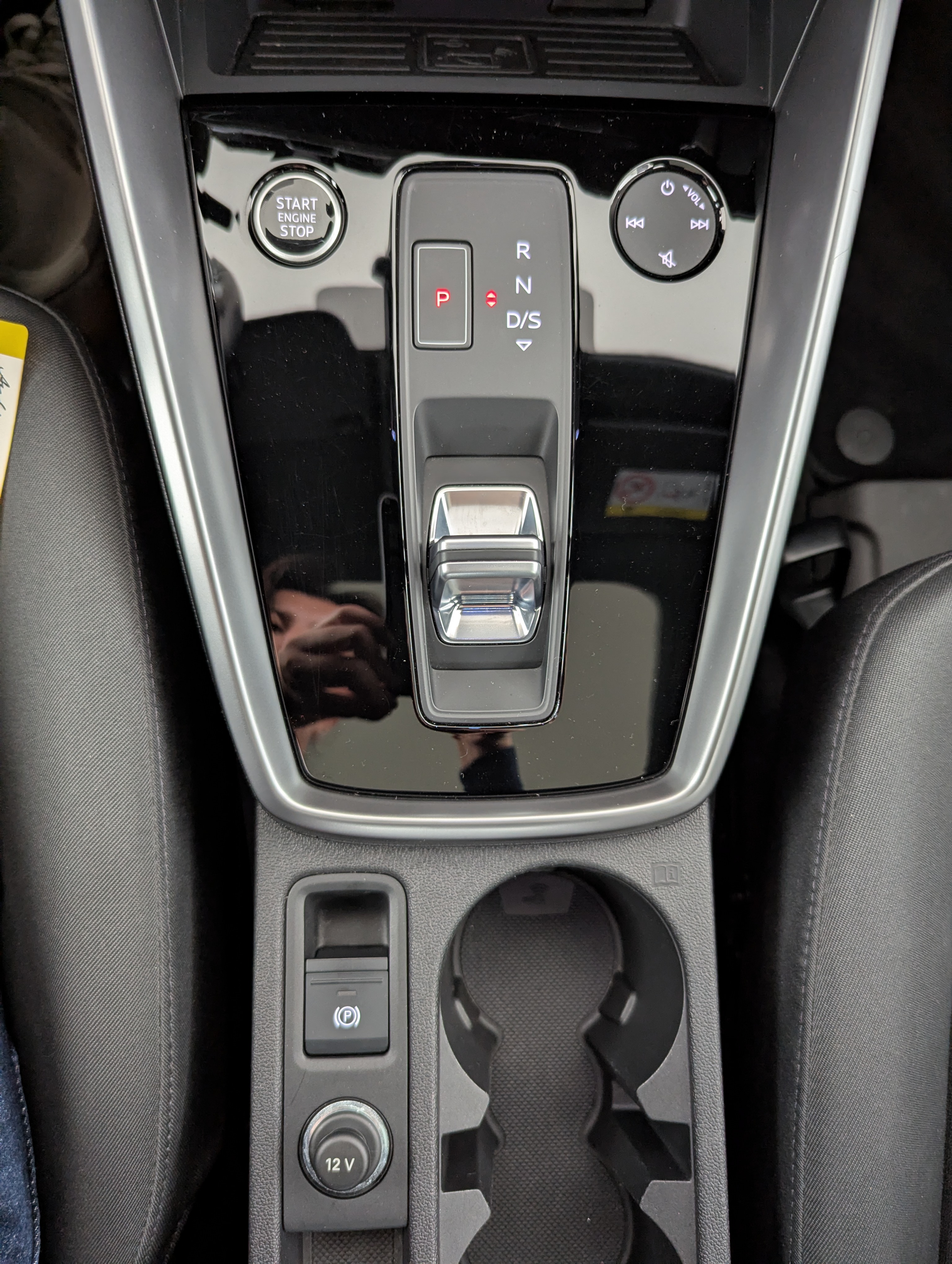 Vehicle image 20