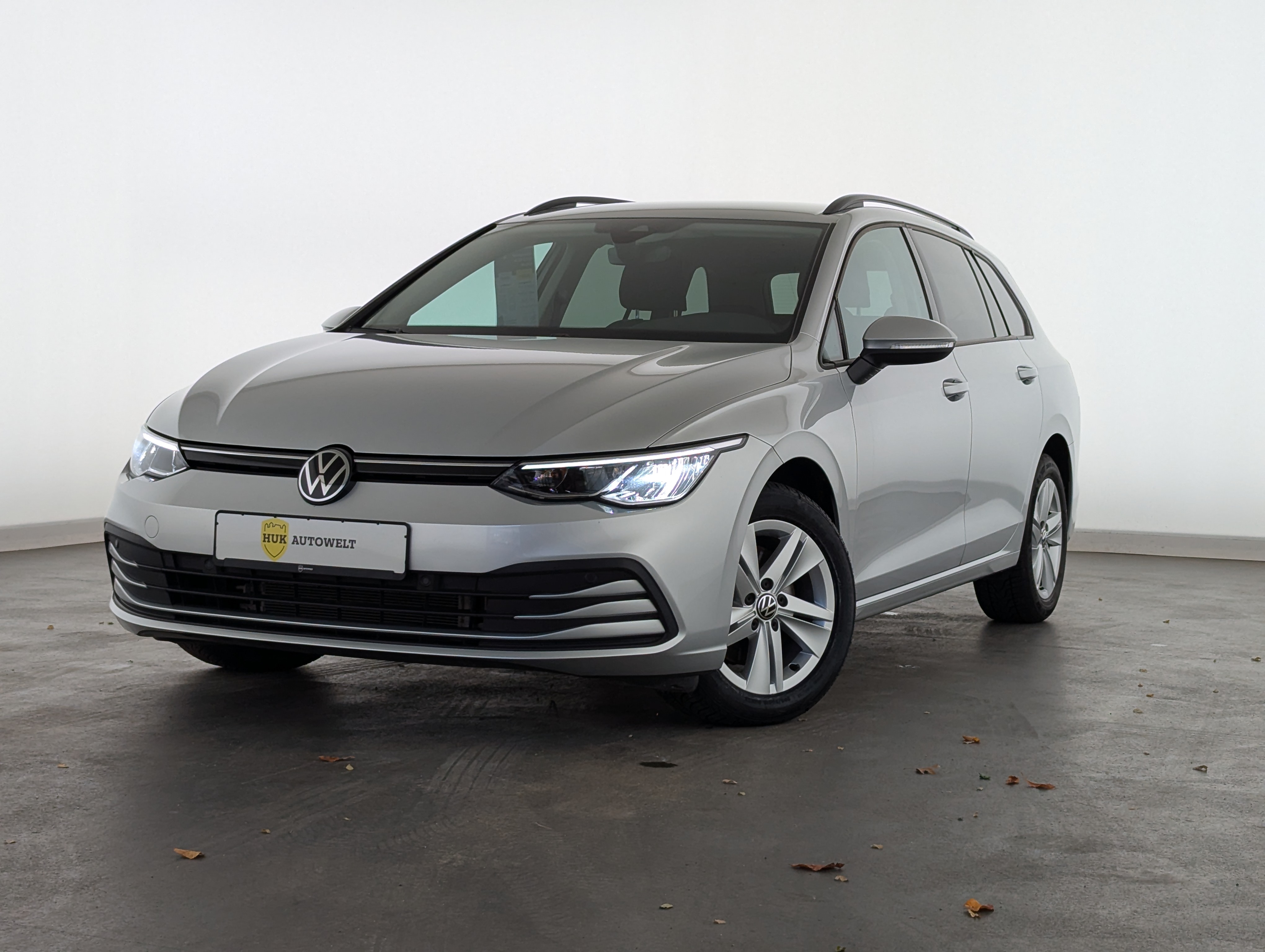 Vehicle image 0