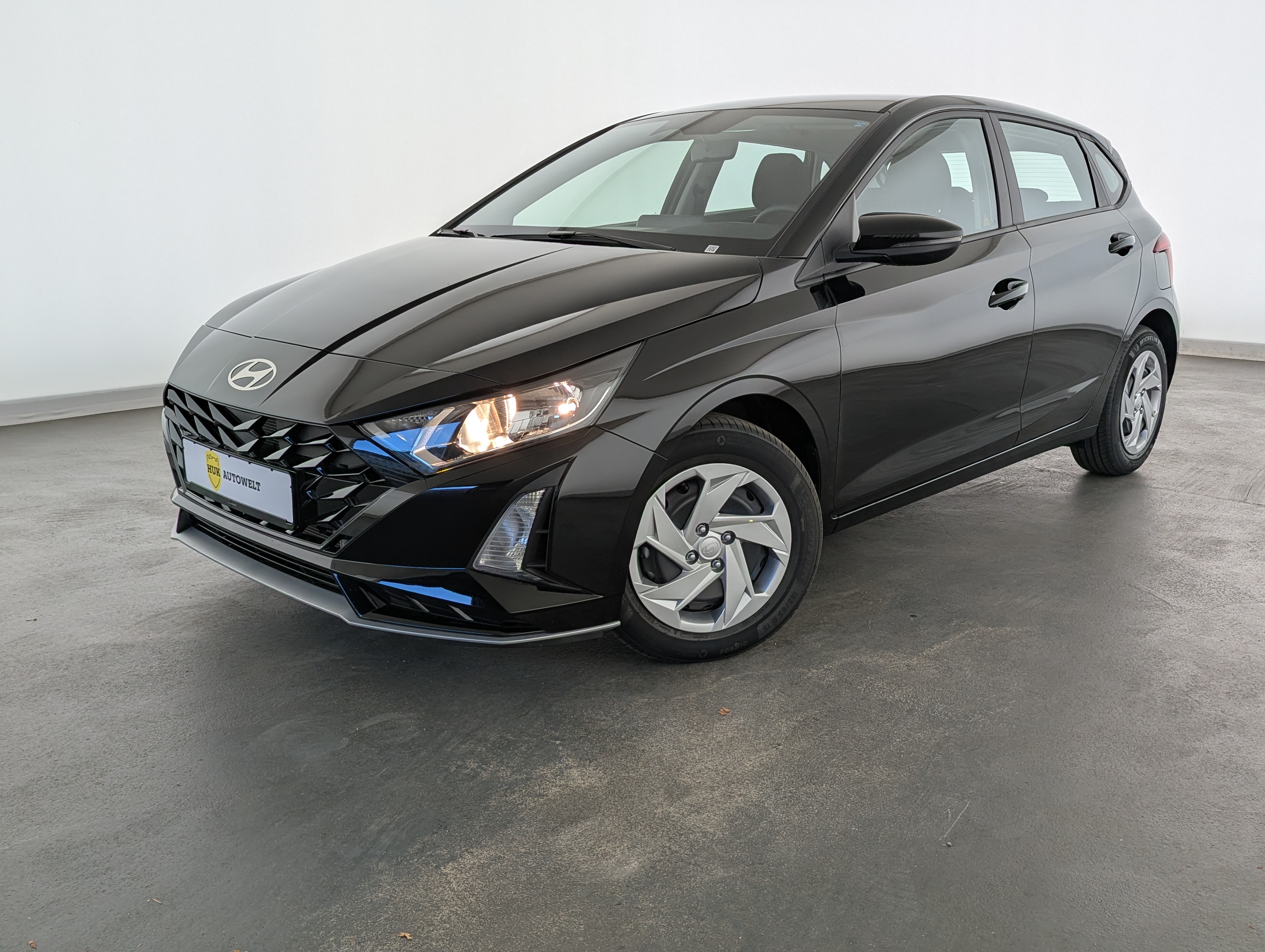 Vehicle image 0