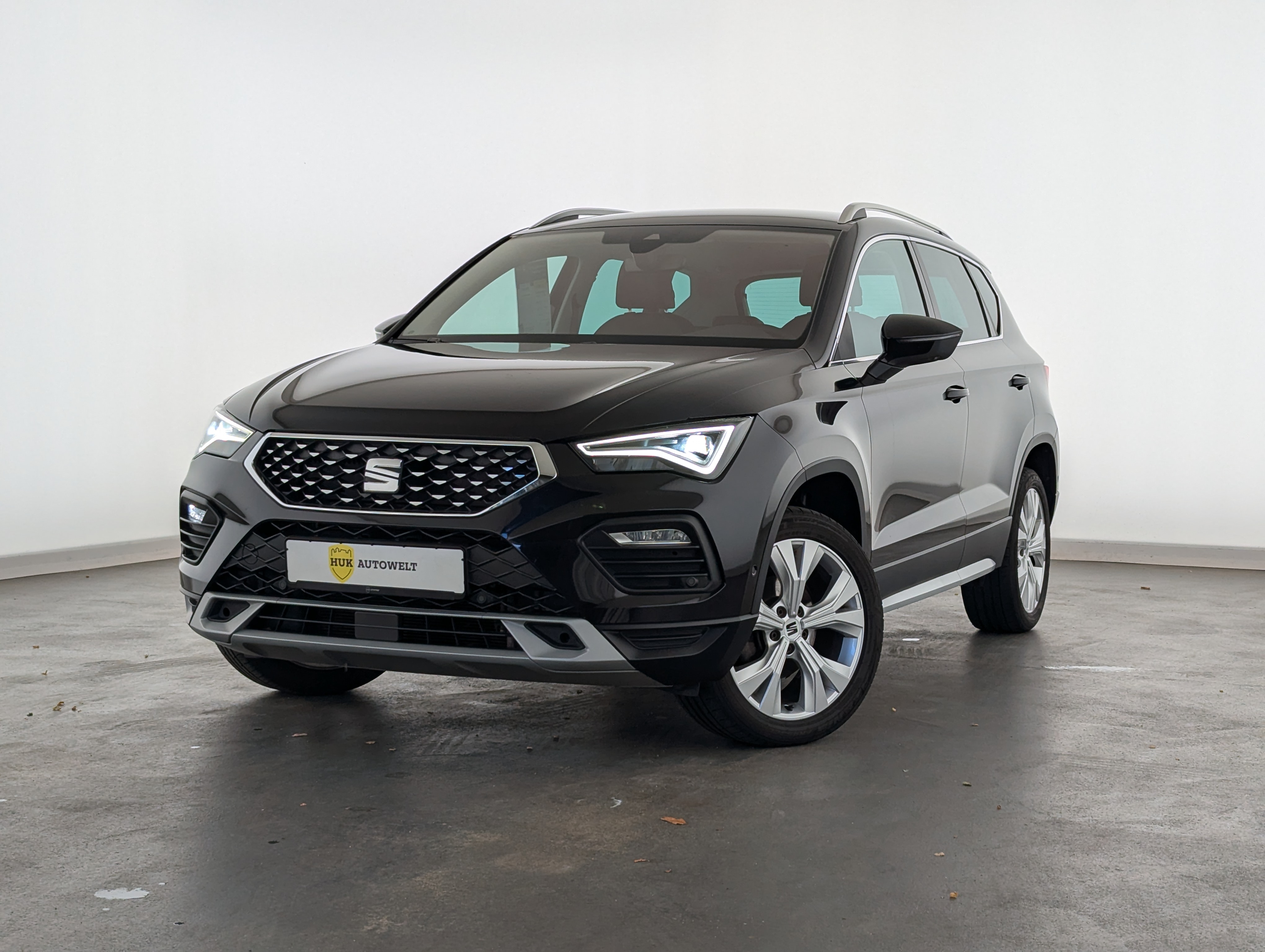Vehicle image 0