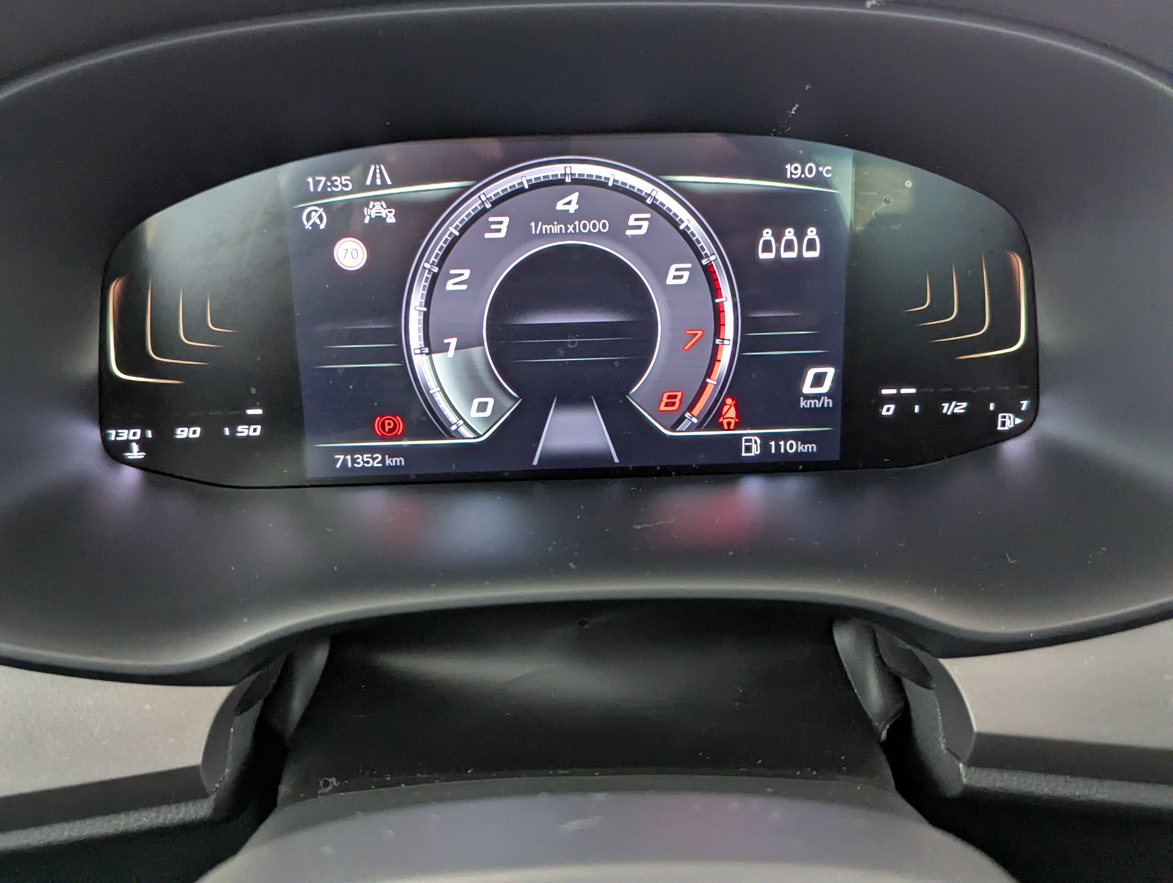 Vehicle image 21