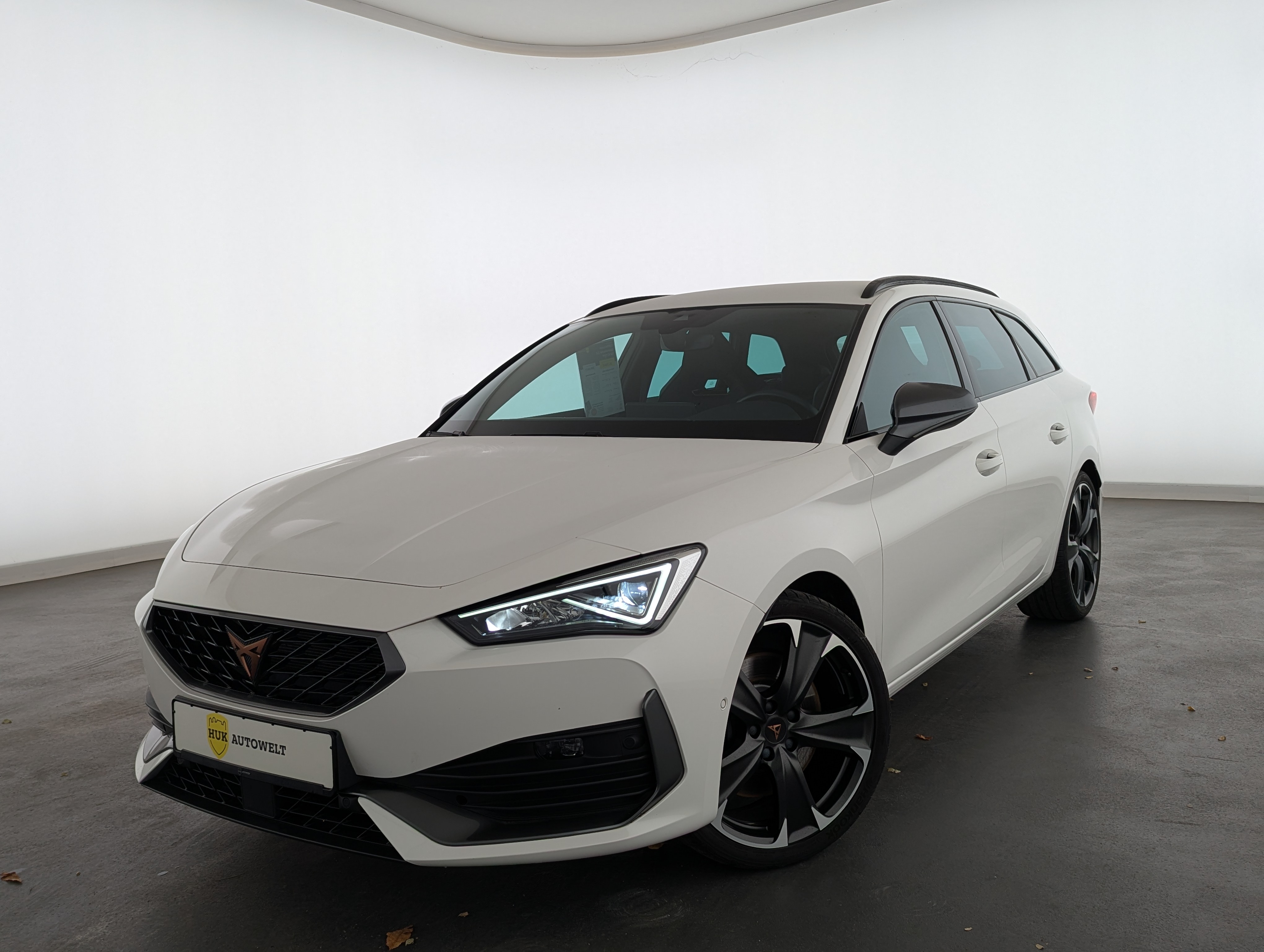 Vehicle image 0