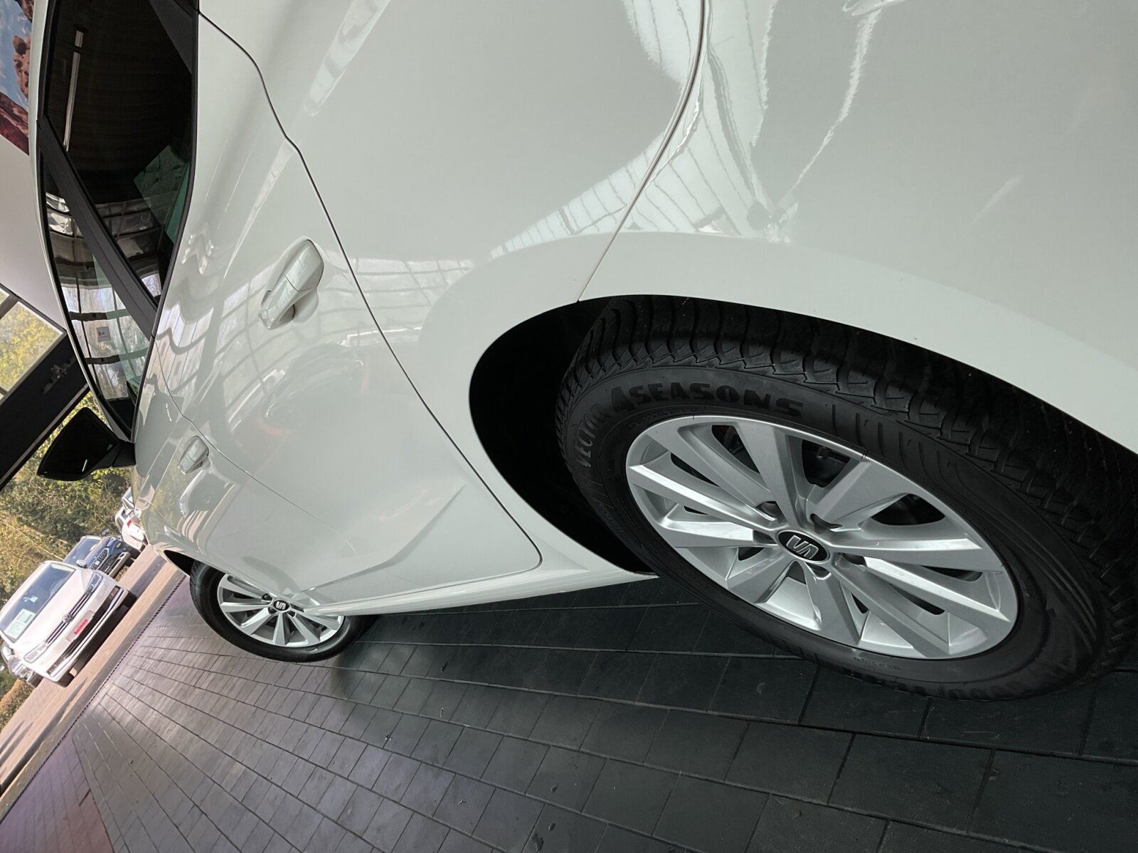 Seat Ibiza 1 0 MPI Style 5-Gang NAVI KLIMAANLAGE SHZ