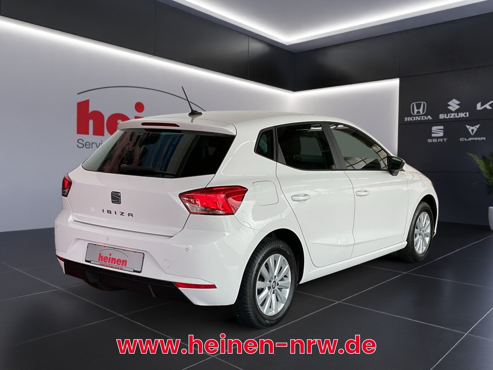 Seat Ibiza 1 0 MPI Style 5-Gang NAVI KLIMAANLAGE SHZ