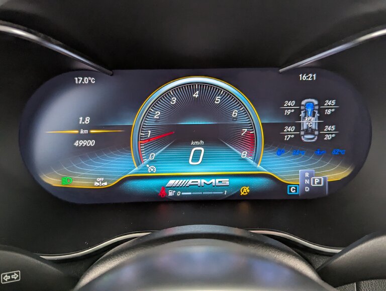 Vehicle image 25