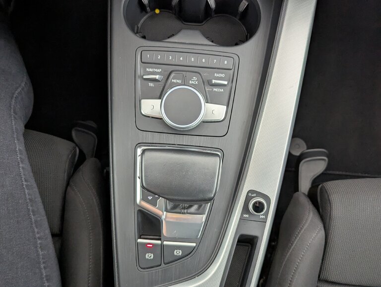 Vehicle image 20