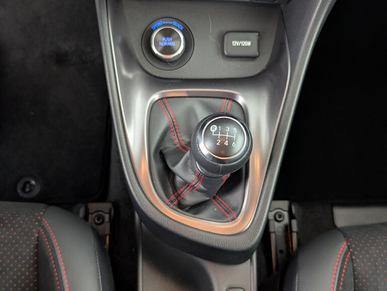 Vehicle image 18