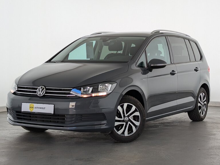 Vehicle image 0