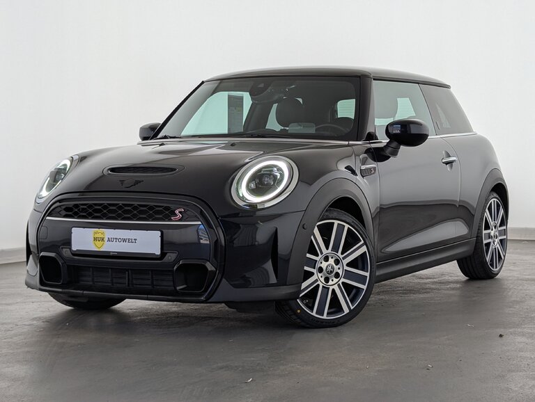 Vehicle image 0