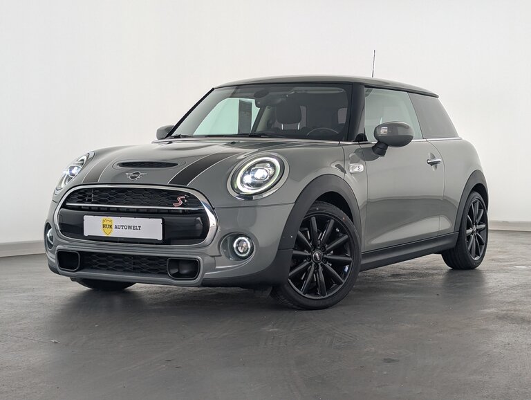 Vehicle image 0