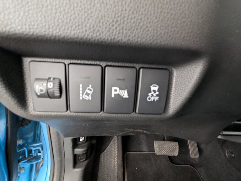 Vehicle image 20