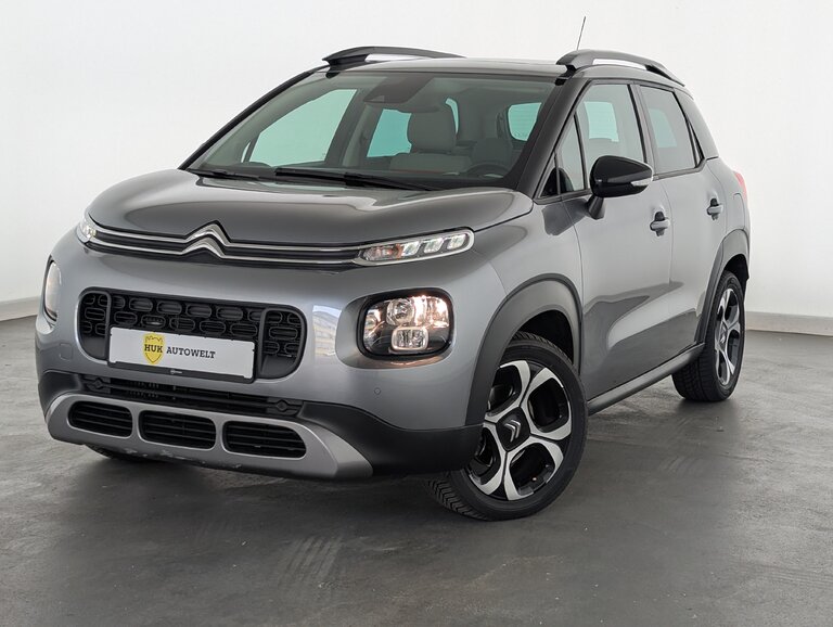 Vehicle image 0