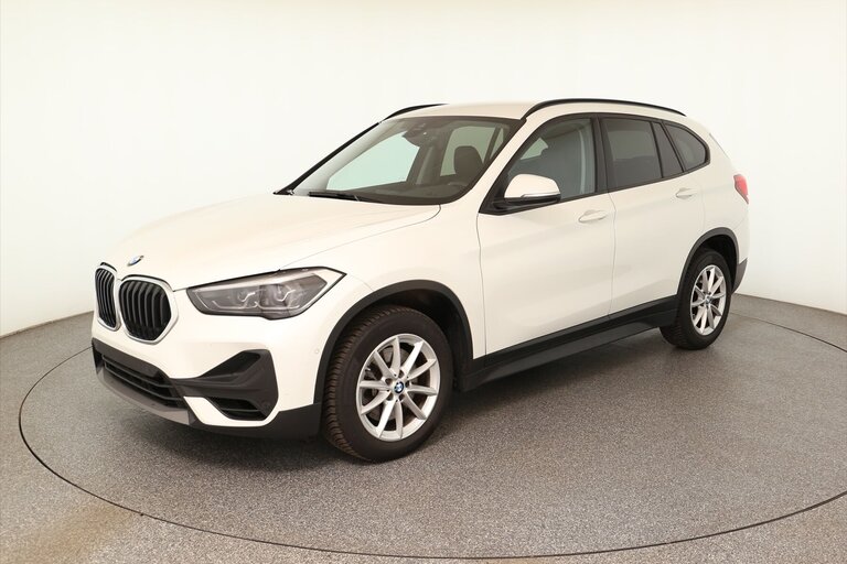 Vehicle image 0