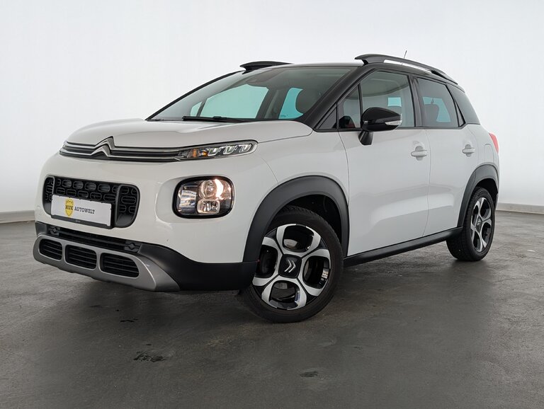 Vehicle image 0