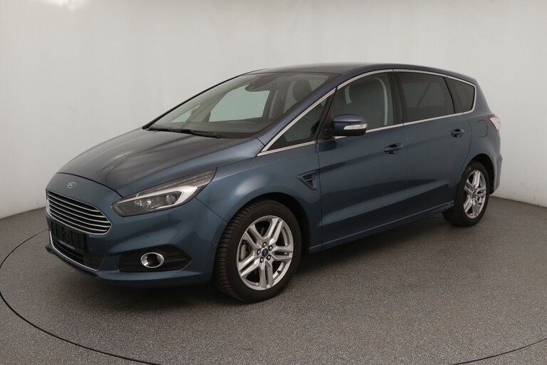 Vehicle image 0