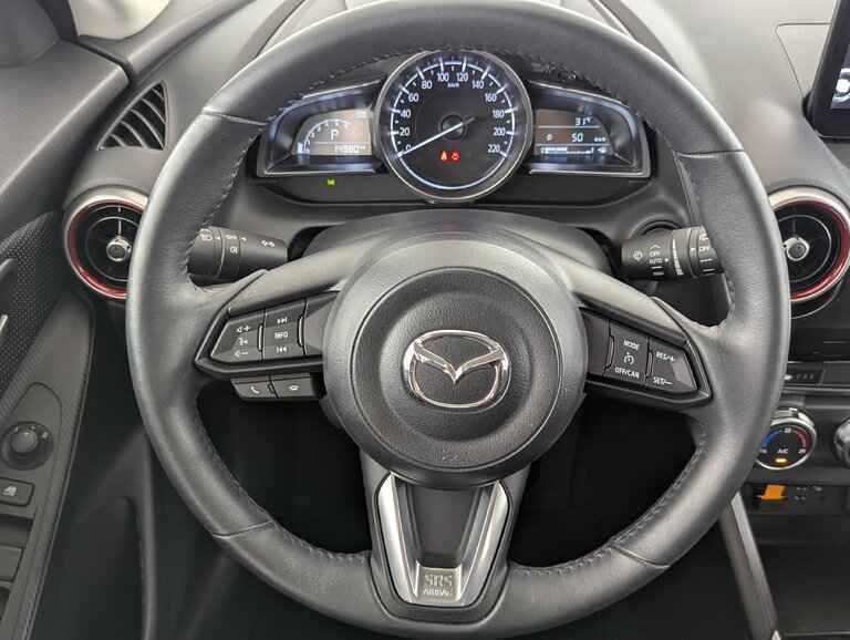 Vehicle image 14