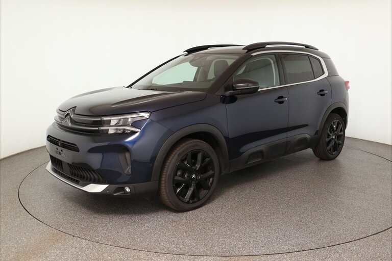 Vehicle image 0