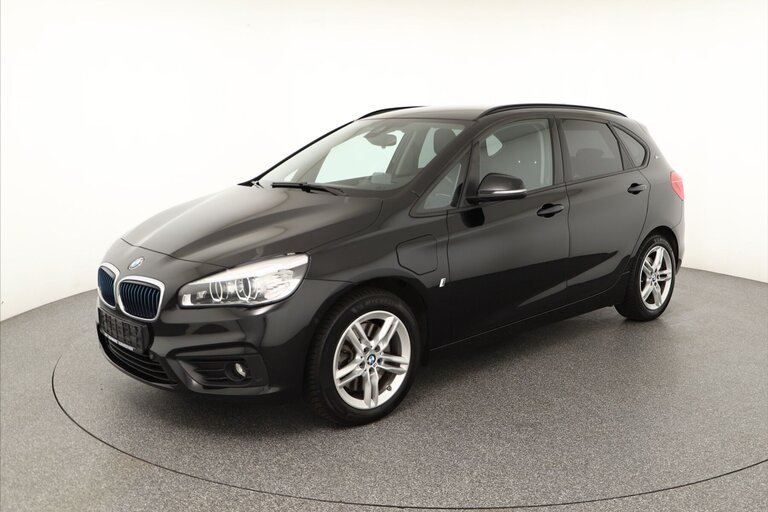 Vehicle image 0