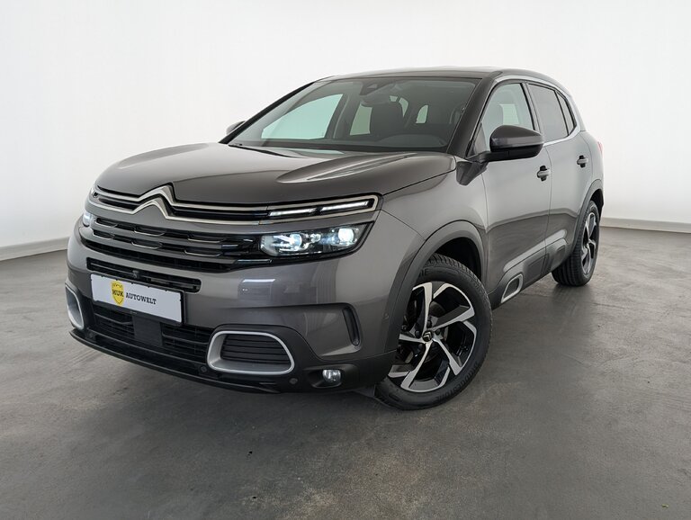 Vehicle image 0