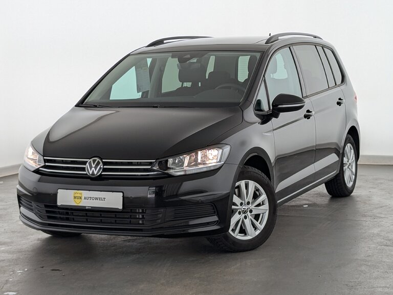 Vehicle image 0