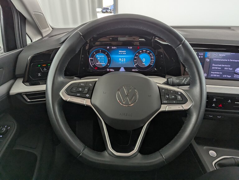Vehicle image 20