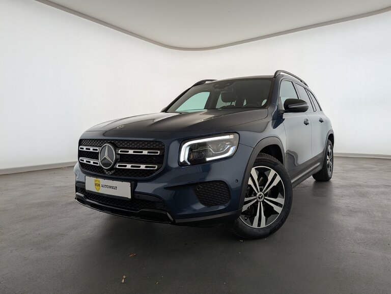 Vehicle image 0