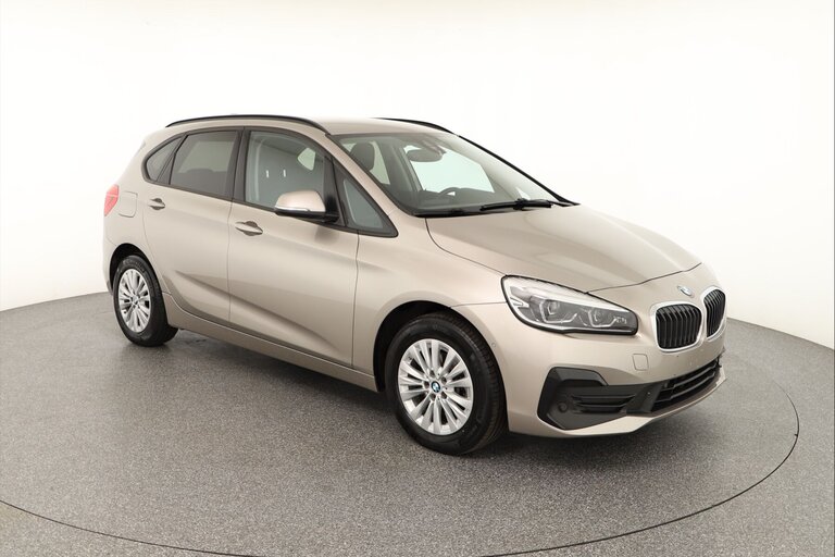 Vehicle image 0