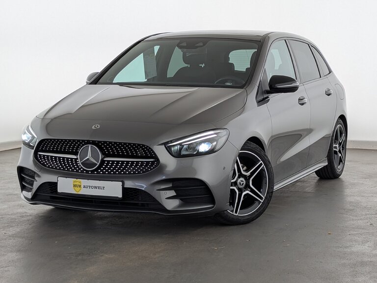 Vehicle image 0