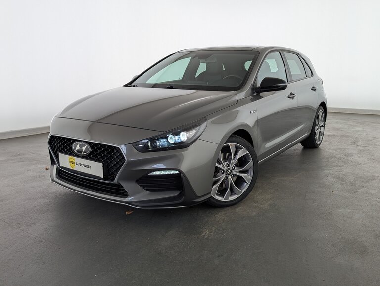 Vehicle image 0