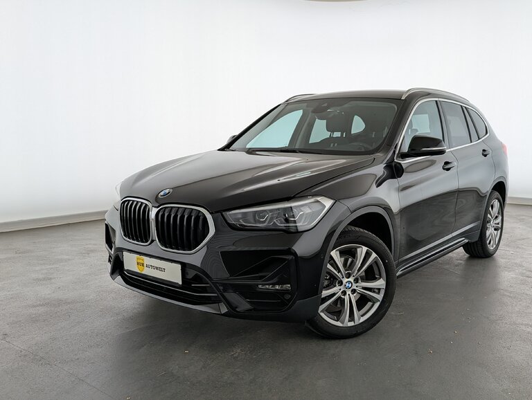 Vehicle image 0