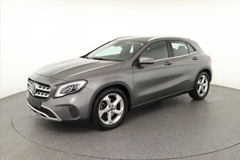 Vehicle image 0