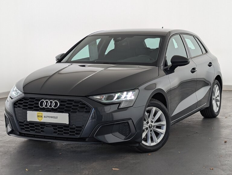 Vehicle image 0