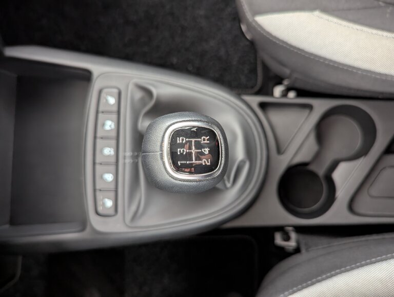 Vehicle image 20