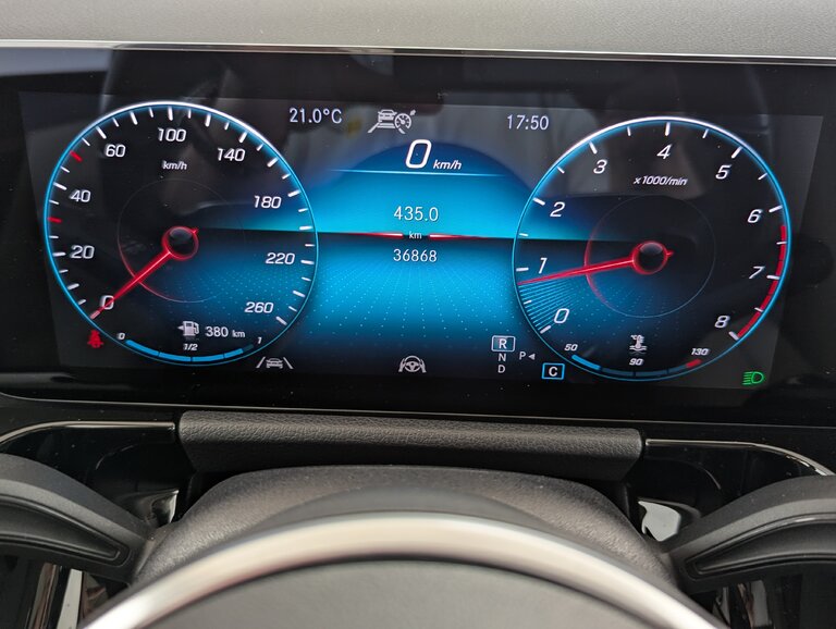 Vehicle image 21