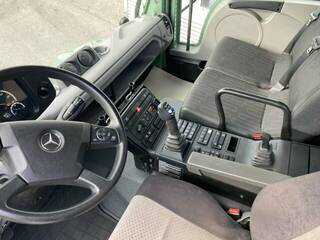 Mercedes-Benz Unimog