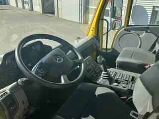 Mercedes-Benz Unimog