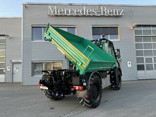 Mercedes-Benz Unimog