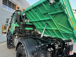 Mercedes-Benz Unimog