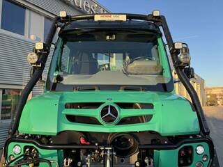 Mercedes-Benz Unimog