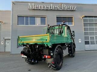 Mercedes-Benz Unimog