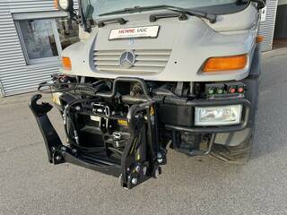 Mercedes-Benz Unimog